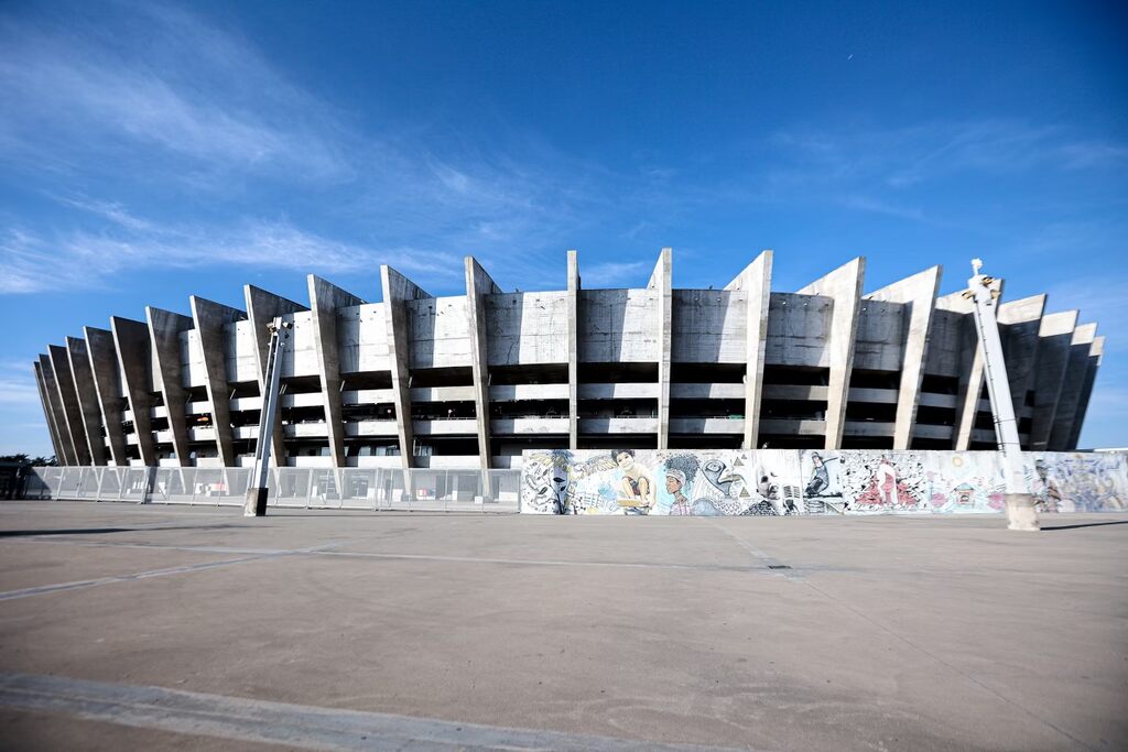 estadio do mineirao, que recebe jogos do campeonato mineiro 2025, visto de fora