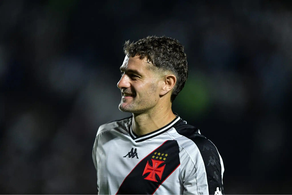 pablo vegetti, do vasco, em campo. o jogador costuma fazer o primeiro gol da partida