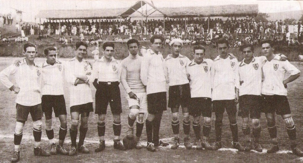 Elenco do América-MG, eneacampeão mineiro em 1924 - Reprodução/Acervo do Coelho