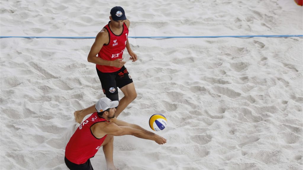 Jogadores de volei de praia espanhois Herrera e Gavira