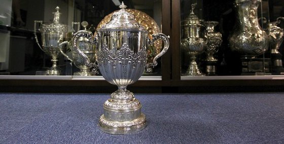 Imagem de uma taça de campeão 