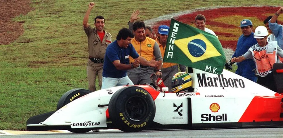 Ayrton Senna venceu o Grande Prêmio do Brasil, em 1993, em uma das melhores exibições de sua carreira - Reprodução/Agência Estado