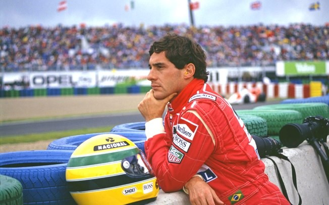 Ayrton Senna deixou um legado no automobilismo e é considerado um dos maiores pilotos de Fórmula 1 da história - Reprodução/iG Esporte