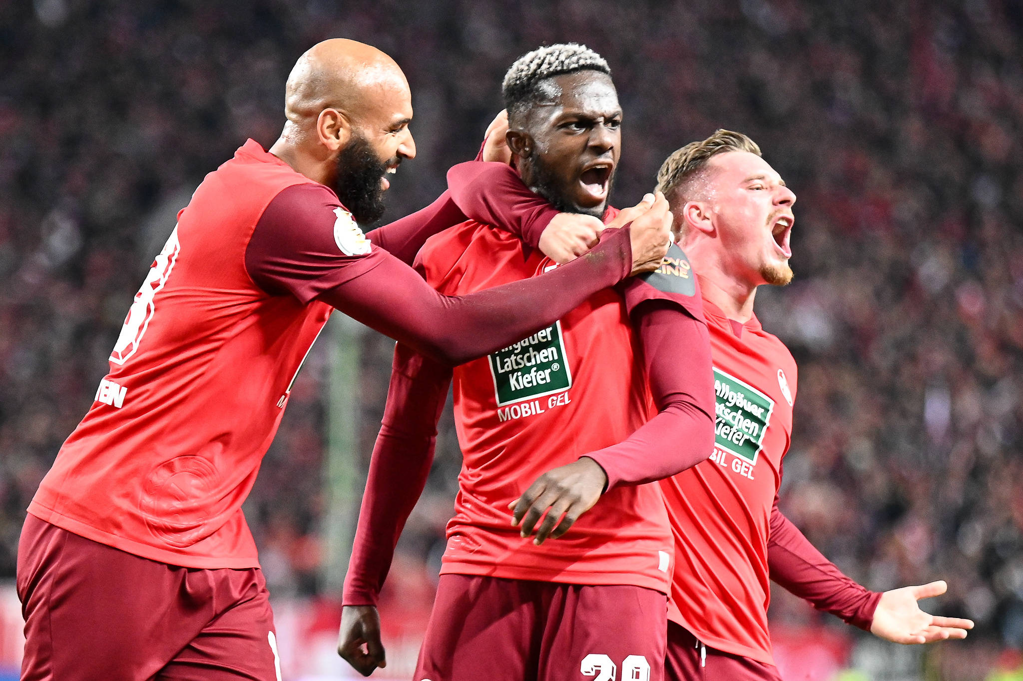 Na segunda rodada, o Kaiserslautern surpreendeu e eliminou um time da Bundesliga, o Colônia - Reprodução/Sportschau