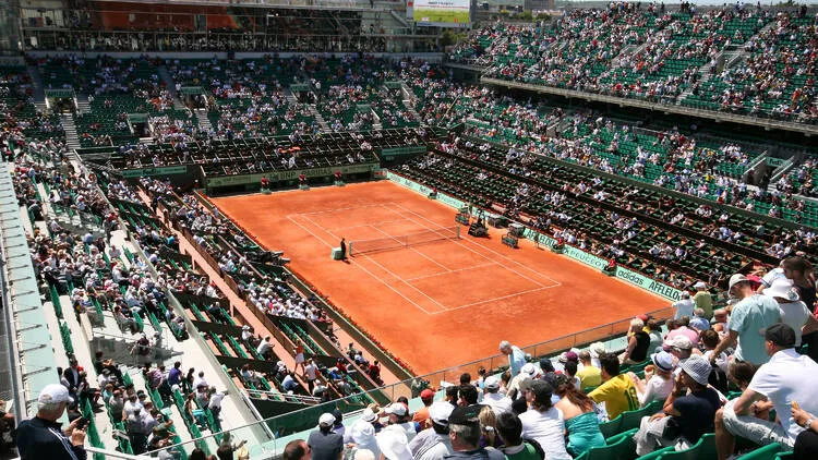 O torneio de Roland Garros é realizado anualmente no Stade Roland Garros (Estádio de Roland Garros), em Paris, na França - Reprodução/Olga Besnard/Shutterstock.com