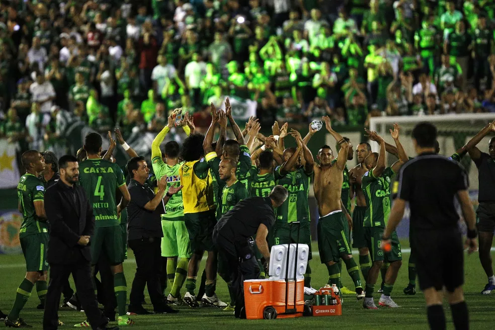 Chapecoense se classificou para a final da Copa Sul-Americana de 2016 após eliminar o San Lorenzo (Argentina) - Reprodução/Márcio Cunha/EFE