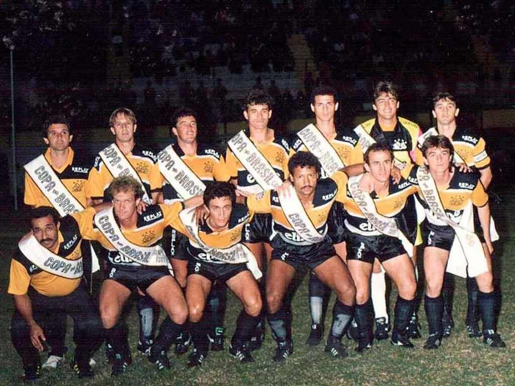 Elenco do Criciúma Esporte Clube, campeão invicto da Copa do Brasil de 1991.