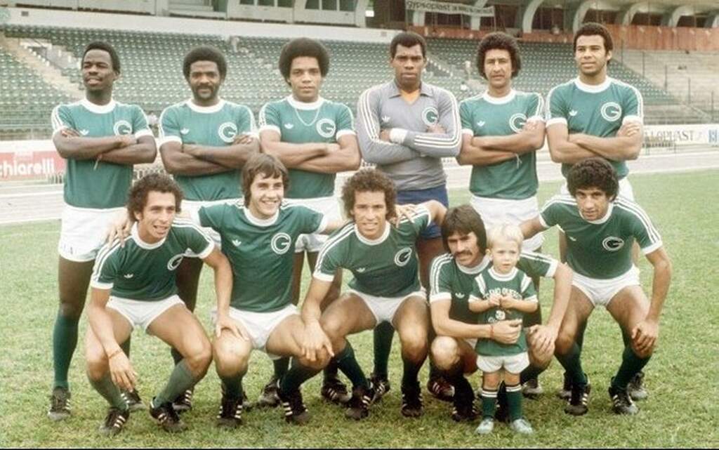 Time do Guarani campeão Brasileiro de 1978 em campo.