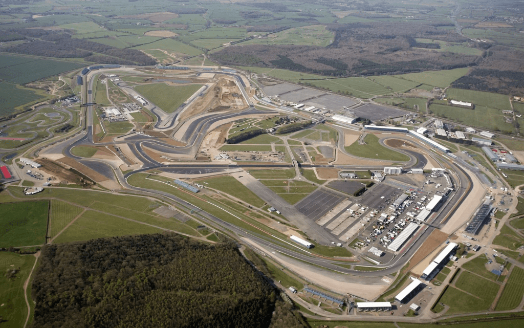 Circuit de Silverstone, do GP da Grã-Bretanha, visto do alto.