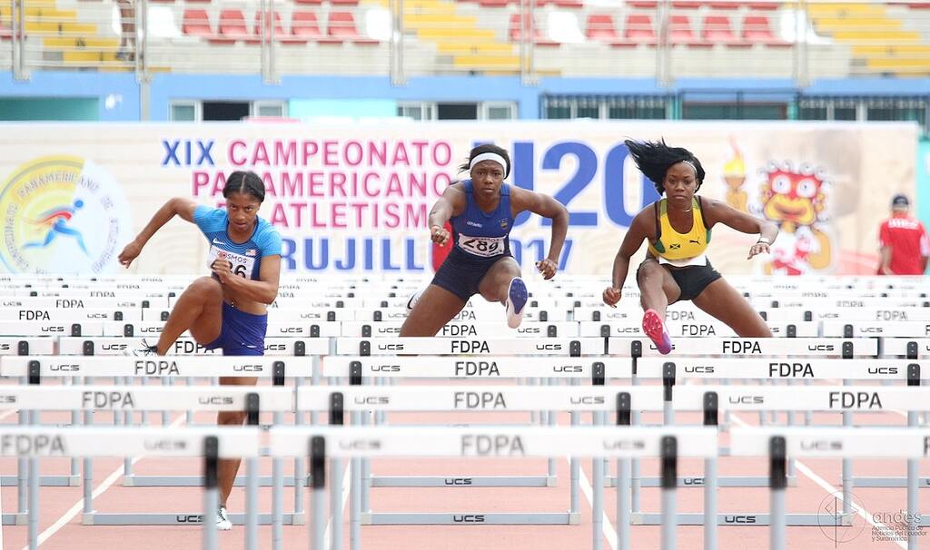 Atletas femininas competindo no atletismo, no Campeonato Panamericano