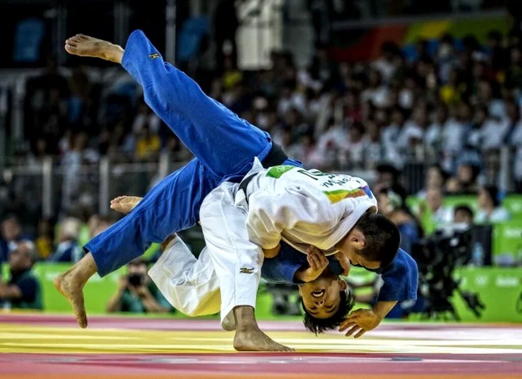 Atletas de judô competindo nas Olimpíadas