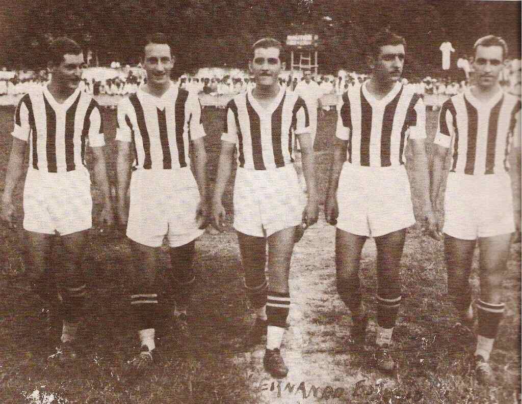 Imagem de parte do time do Náutico em 1934, no Campeonato Pernambucano