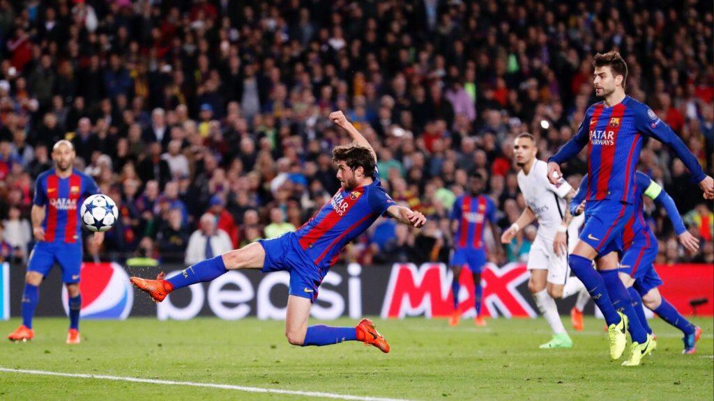 Jogadores do Barcelona e do PSG se enfrentando. O jogo mostra como apostar na virada de um time