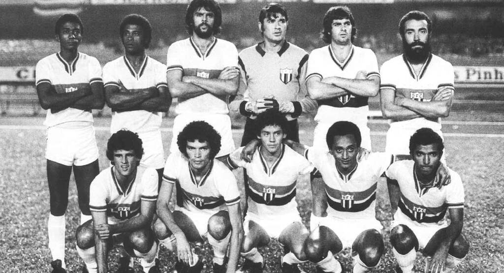 Imagem do elenco de 1977, que fez parte da história do botafogo sp