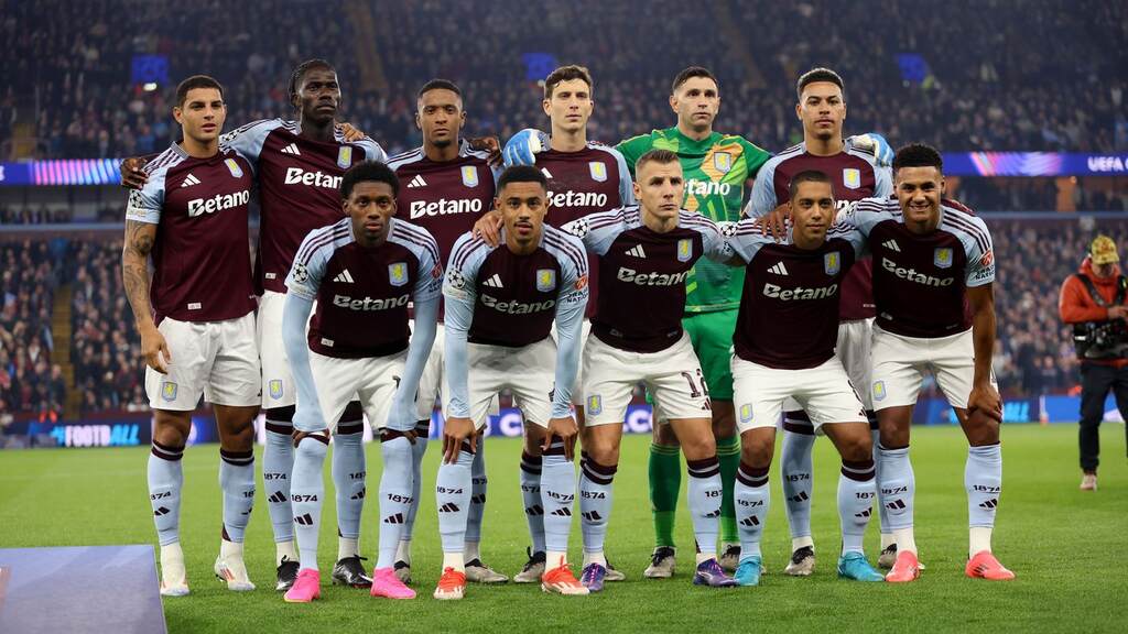 elenco do aston villa em campo, um dos favoritos da champions