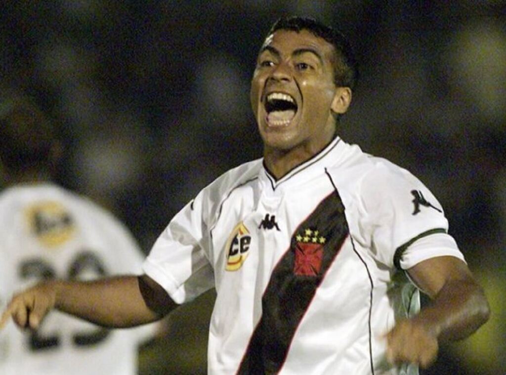 romário, um dos Maiores artilheiros da história da Copa do Brasil, em campo pelo vasco