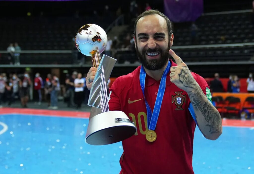 ricardinho um dos melhores jogadores brasileiros futsal