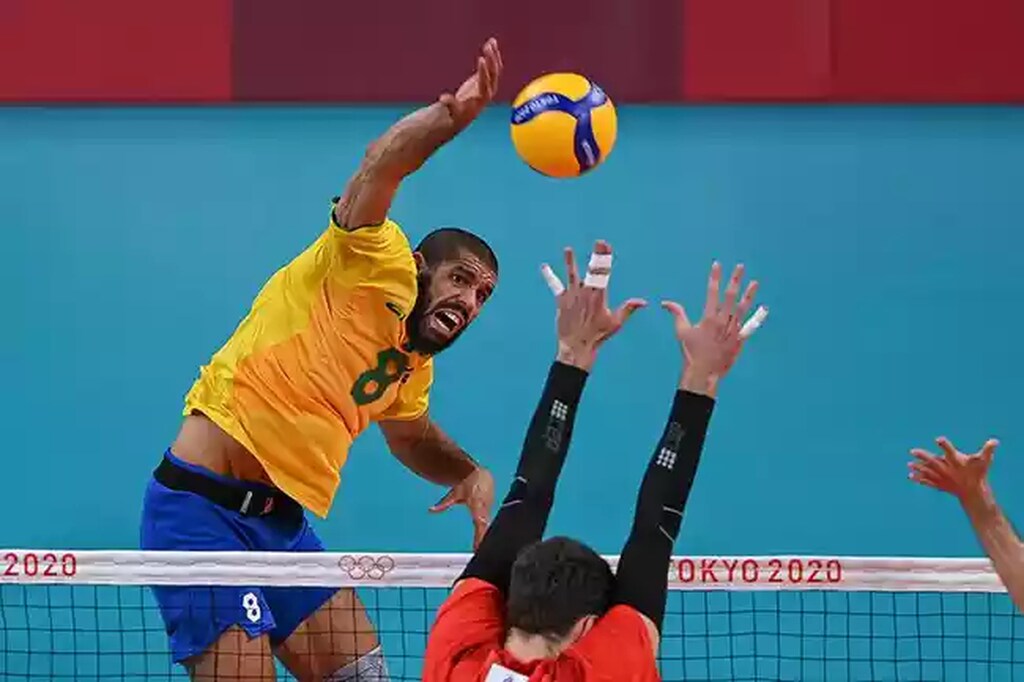 wallace, que entende o que é um oposto no volei, jogando em quadra pela seleção brasileira