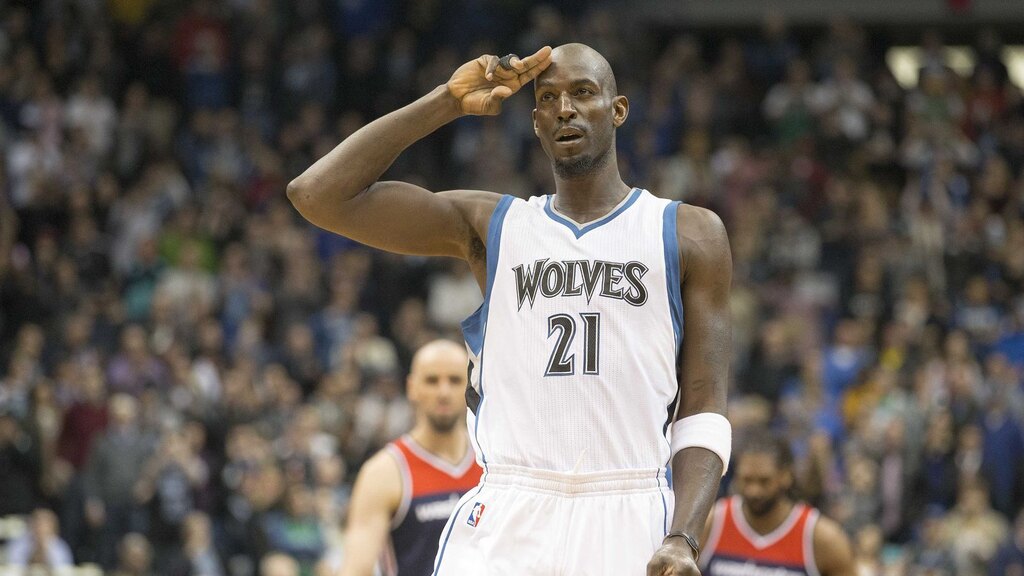 kevin garnet em quadra pelo Minnesota Timberwolves Historia