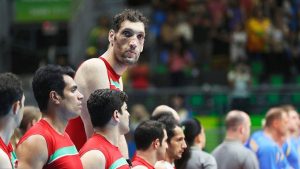 Morteza Mehrzad é qual o jogador de volei mais alto do mundo