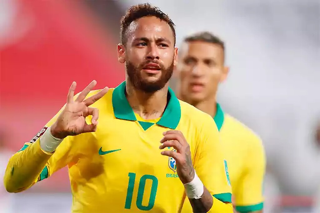 neymar comemorando um hat trick em campo pela seleção brasileiros. Quantos hat trick tem neymar é uma dúvida de muitos torcedores