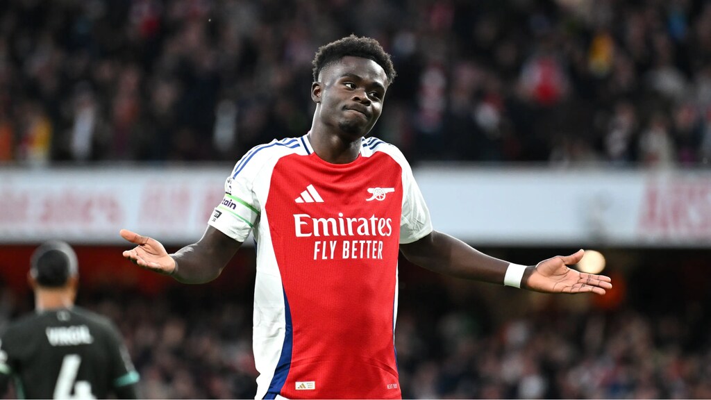 bukayo saka, que sabe Como apostar em último gol, em campo pelo arsenal