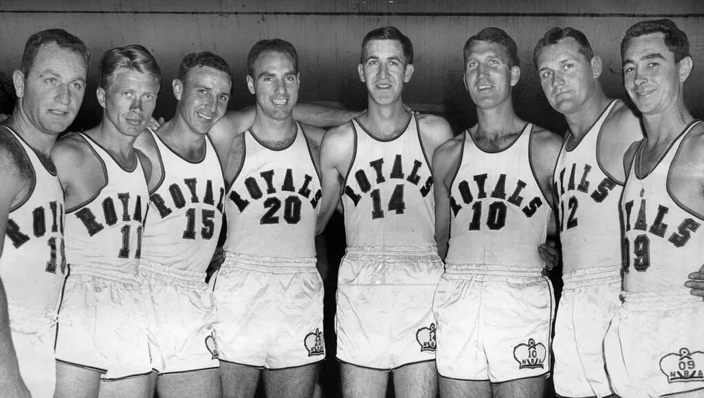 elenco de 1950/51 do sacramento kings historia posado para uma foto da equipe