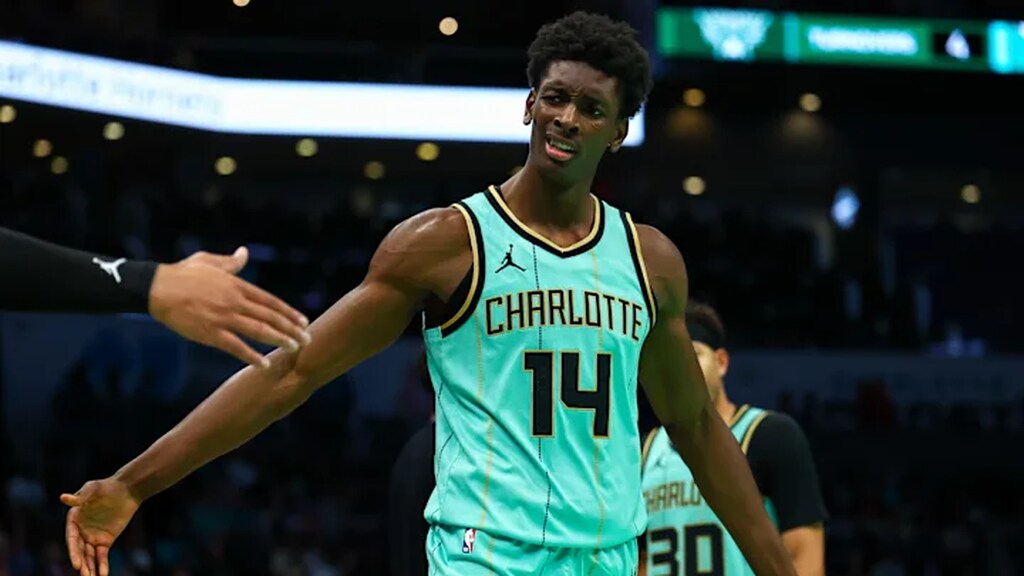 moussa diabate do charlotte hornets historia, em quadra pelo time